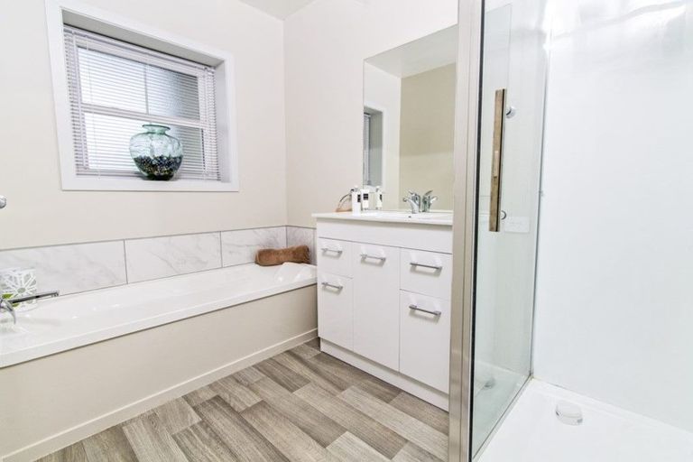 Photo of property in 26 Stowell Drive, Cromwell, 9310