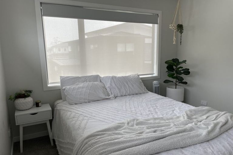 Photo of property in 2a Treloar Crescent, Hobsonville, Auckland, 0616