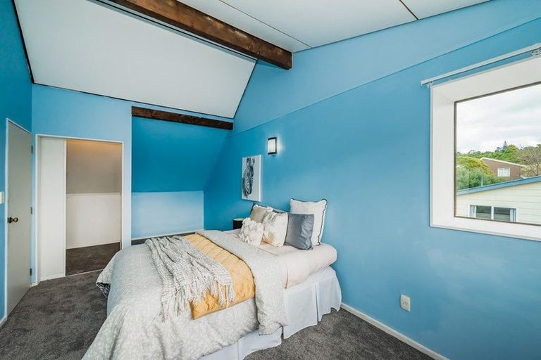 Photo of property in 1 Redwood Close, Paraparaumu, 5032