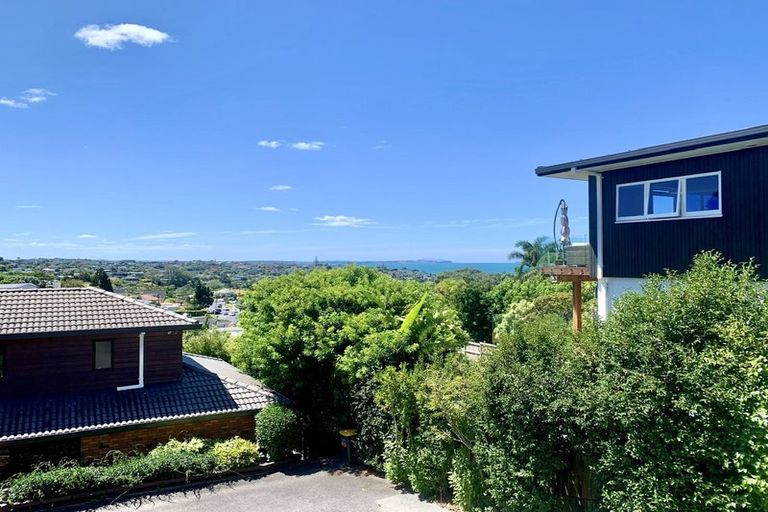 Photo of property in 2/147 Kowhai Road, Mairangi Bay, Auckland, 0630