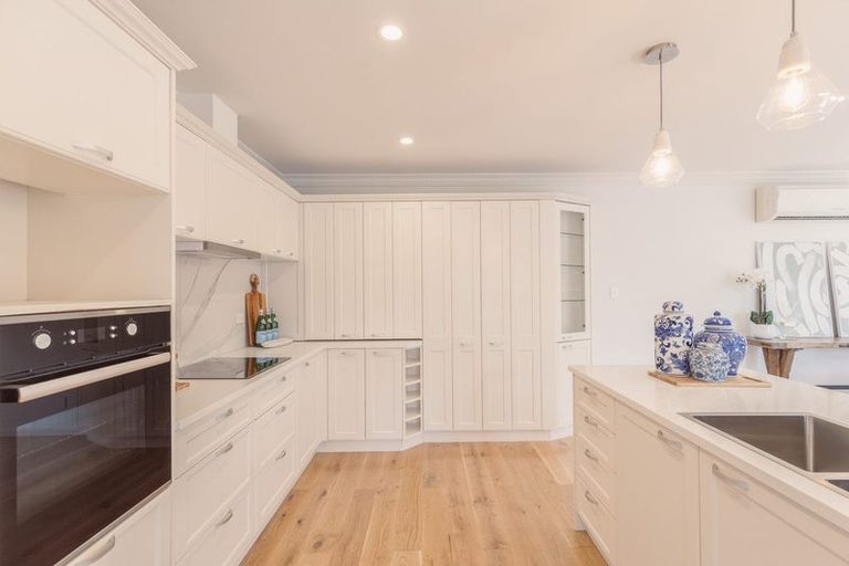 Photo of property in 143 Grahams Road, Burnside, Christchurch, 8053