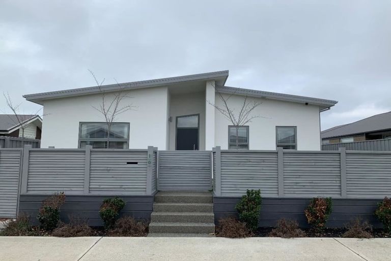 Photo of property in 10 Aroha Street, Pegasus, 7612