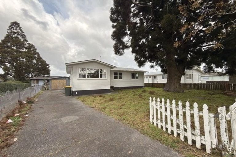 Photo of property in 95 Universal Drive, Henderson, Auckland, 0610