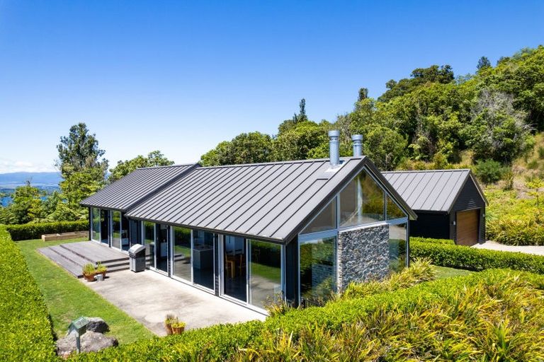 Photo of property in 15 Ngapera Way, Omori, Turangi, 3381