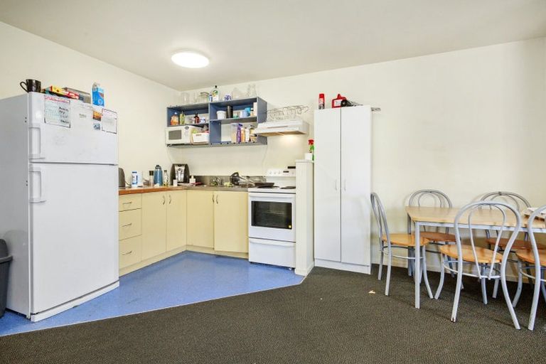 Photo of property in Basin Reserve Complex, 48/4 Sussex Street, Mount Cook, Wellington, 6021