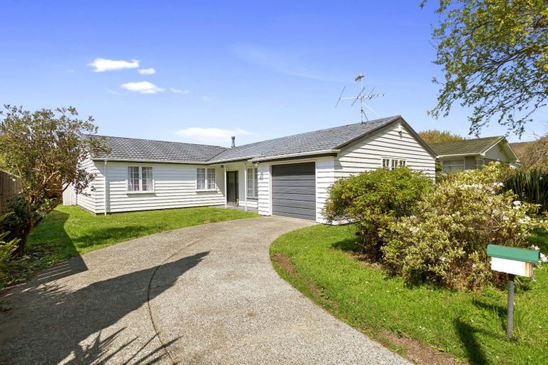 Photo of property in 9 Airdrie Avenue, Epuni, Lower Hutt, 5011