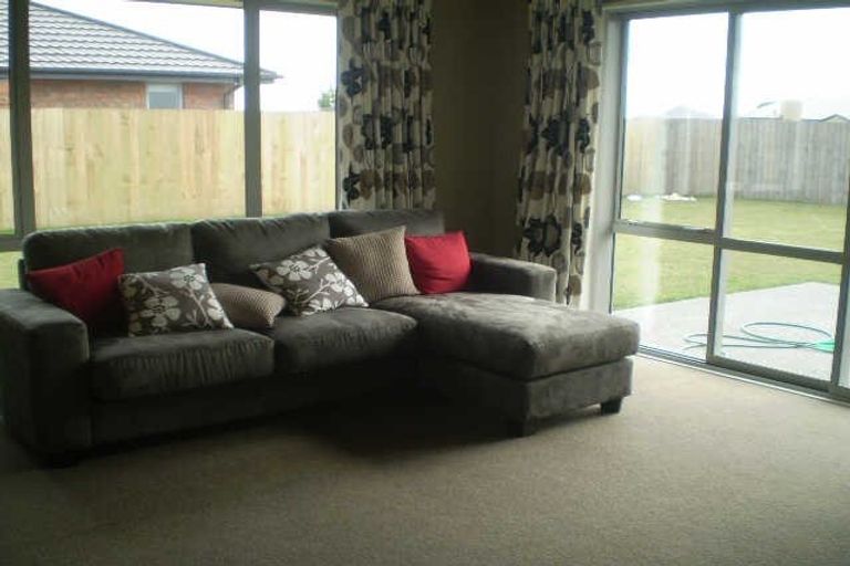 Photo of property in 70 Aidanfield Drive, Aidanfield, Christchurch, 8025