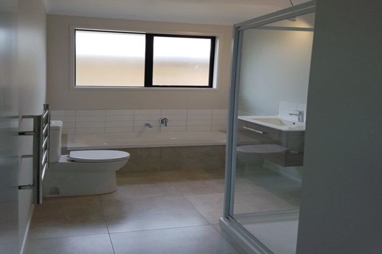 Photo of property in 1 Fontana Street, Papamoa, 3118