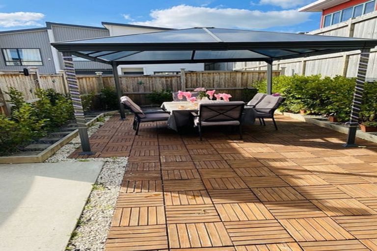 Photo of property in 10 Sophie Lane, Henderson, Auckland, 0612