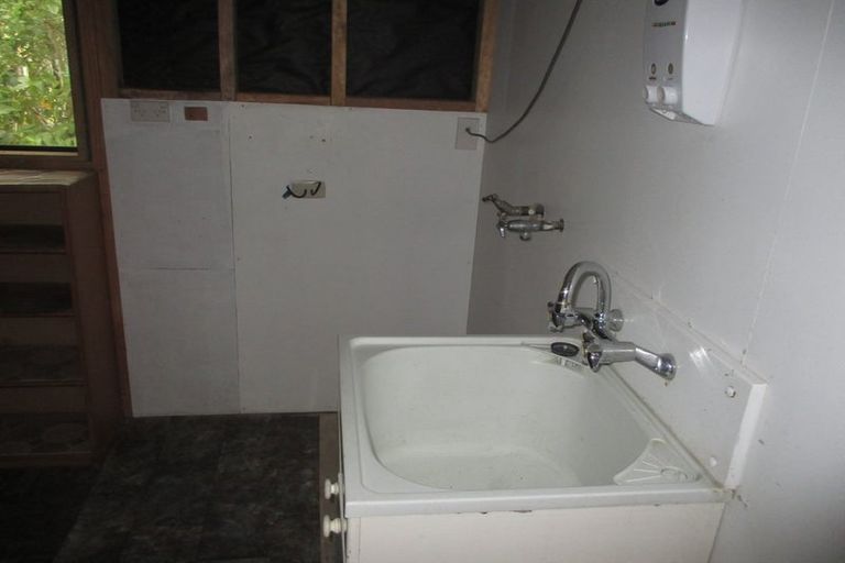 Photo of property in 370 Arapaepae Road, Levin, 5571