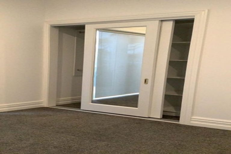 Photo of property in 19 Mozeley Avenue, Devonport, Auckland, 0624