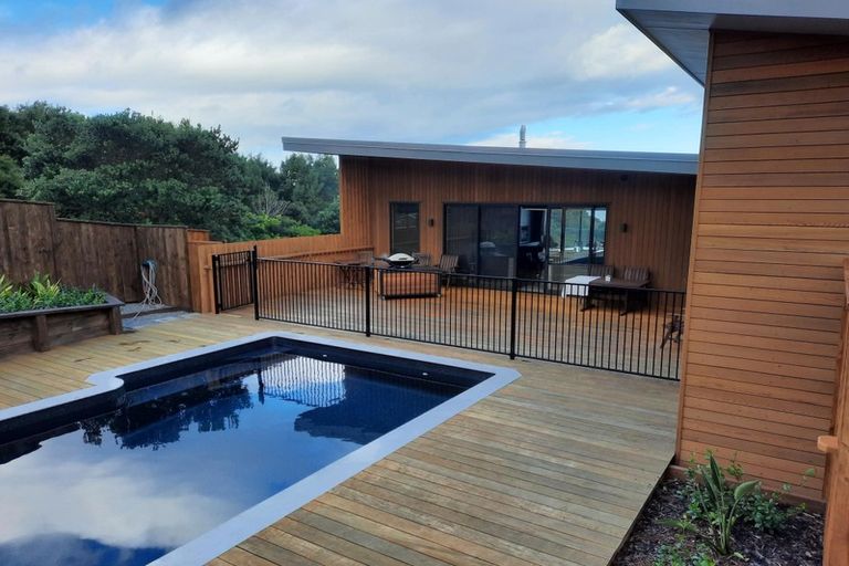 Photo of property in 16 Arabella Lane, Snells Beach, 0920