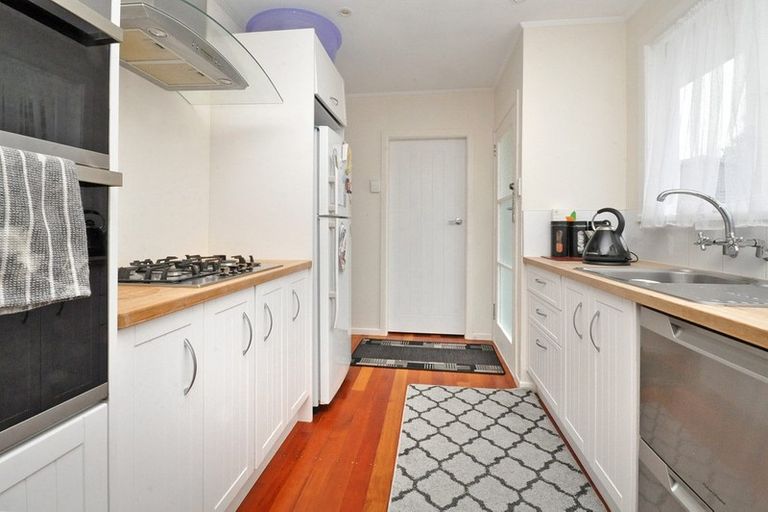 Photo of property in 29 Kayes Road, Pukekohe, 2120