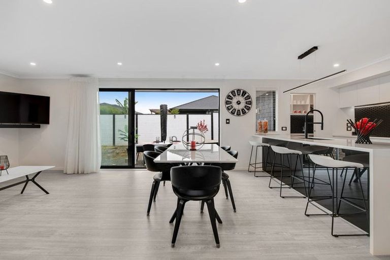 Photo of property in 23 Urumaraki Avenue, Helensville, 0800