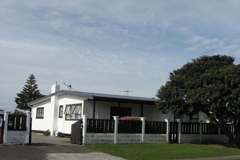 Photo of property in 40 Thatcher Street, Castlecliff, Whanganui, 4501