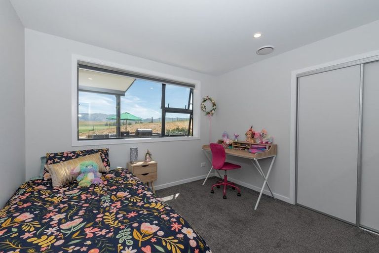 Photo of property in 16 Leaning Rock Road, Springvale, Alexandra, 9393