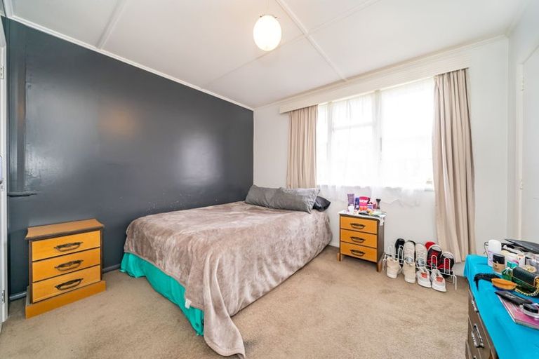 Photo of property in 33 Leicester Street, Cannons Creek, Porirua, 5024