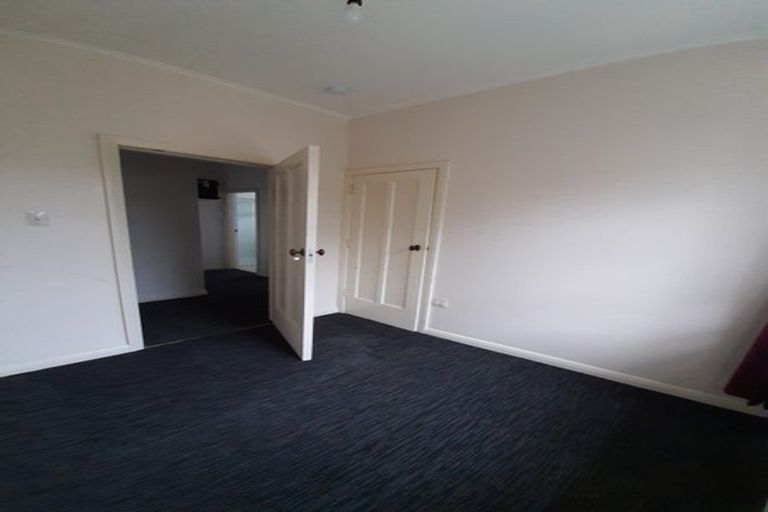 Photo of property in 38 Sunshine Avenue, Karori, Wellington, 6012