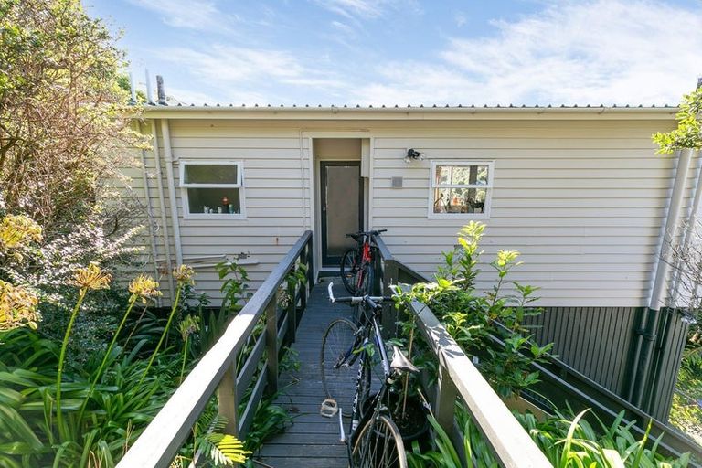 Photo of property in 95 Makara Road, Karori, Wellington, 6012