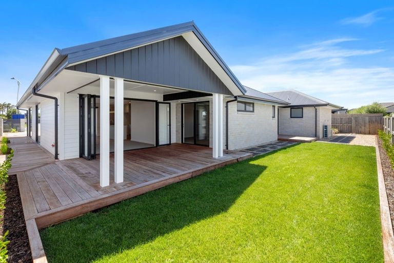 Photo of property in 53 Cotula Way, Papamoa Beach, Papamoa, 3118