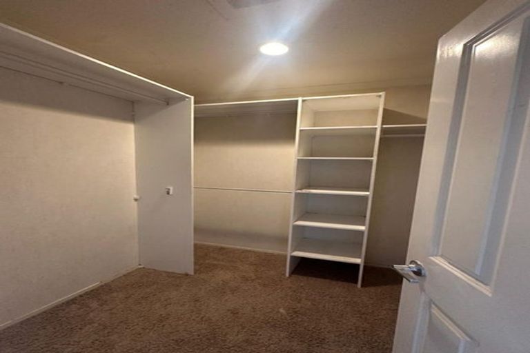 Photo of property in 12 Glanmire Place, Flat Bush, Auckland, 2016