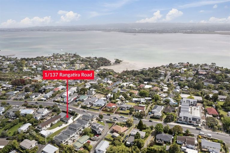 Photo of property in 1/137 Rangatira Road, Beach Haven, Auckland, 0626