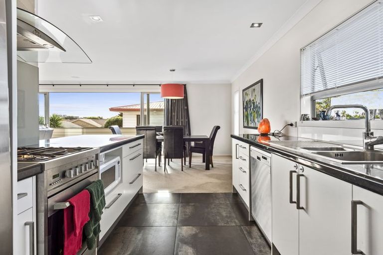 Photo of property in 41a Sunrise Avenue, Mount Maunganui, 3116
