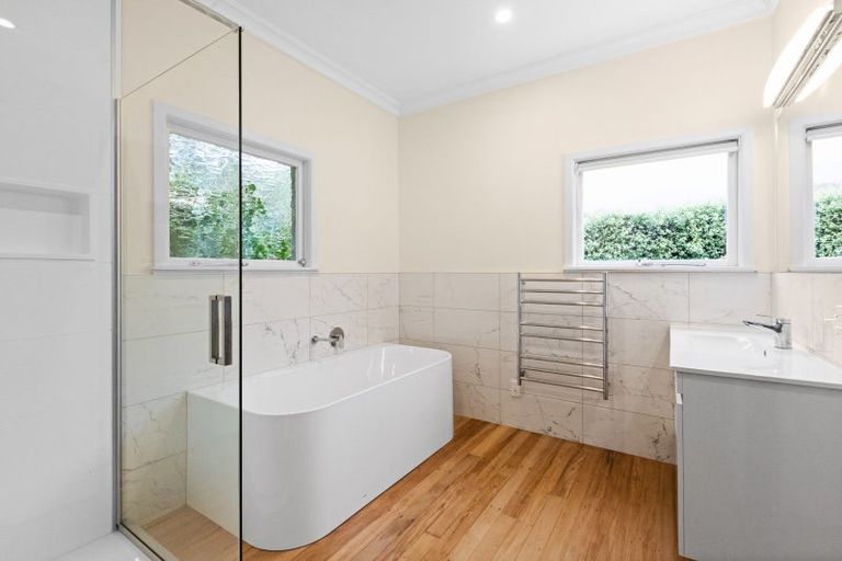 Photo of property in 22 Hunters Hill, Havelock North, 4130