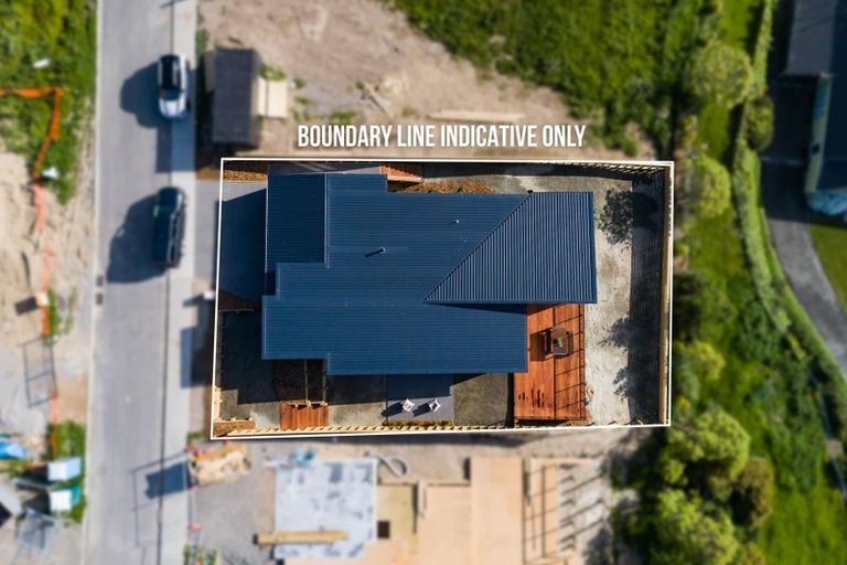 Photo of property in 90 Kotare Street, Waikanae, 5036