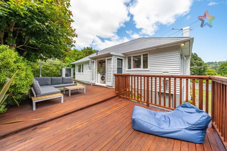 Photo of property in 97 Manuka Street, Stokes Valley, Lower Hutt, 5019