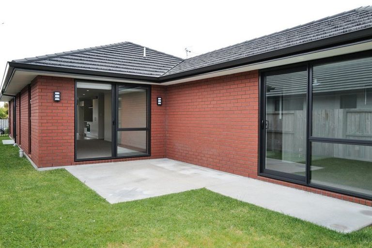 Photo of property in 27 Te Wharo Drive, Papamoa, 3118