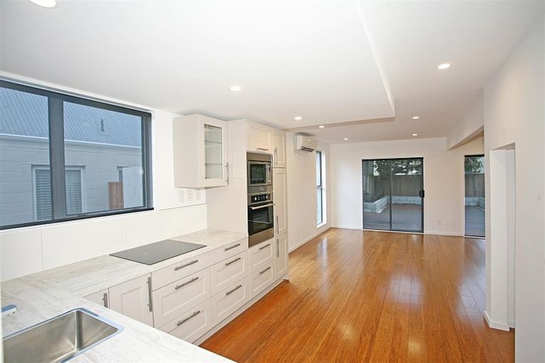 Photo of property in 6/100 Papanui Road, Merivale, Christchurch, 8014