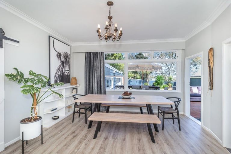 Photo of property in 35 Chester Street, Levin, 5510