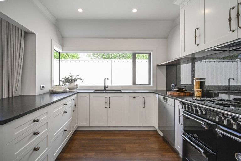 Photo of property in 127 Arataki Road, Havelock North, 4130