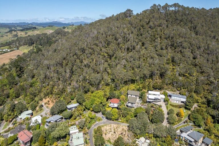 Photo of property in 8 Patricia Place, Hahei, Whitianga, 3591