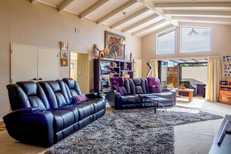 Photo of property in 7 Olive Grove, Edgecumbe, 3120