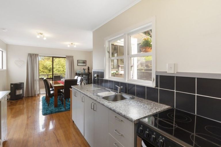 Photo of property in 3 Aspen Grove, Maungaraki, Lower Hutt, 5010