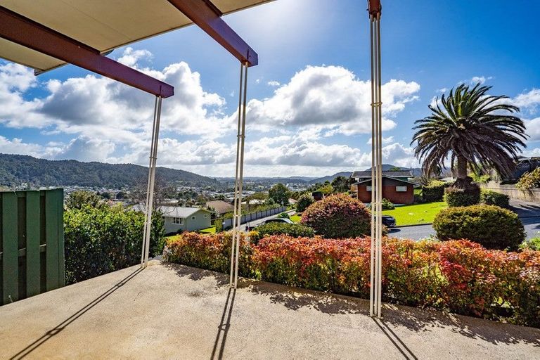 Photo of property in 20 Mountain Road, Morningside, Whangarei, 0110