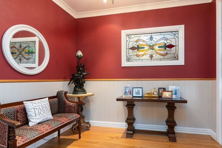 Photo of property in 25 Main Street, Greytown, 5712