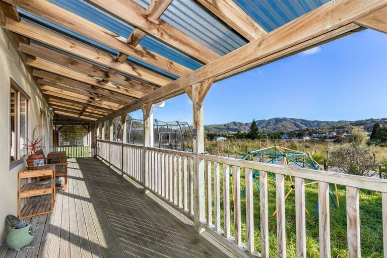 Photo of property in 38 Pencarrow Crescent, Wainuiomata, Lower Hutt, 5014