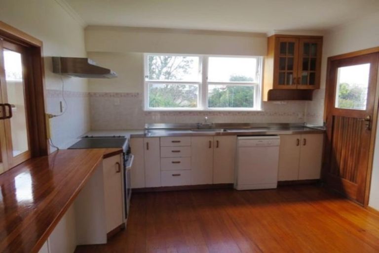 Photo of property in 71 Mill Road, Lower Vogeltown, New Plymouth, 4310