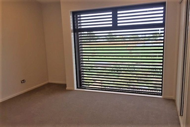 Photo of property in 9 Bellbird Lane, Marshland, Christchurch, 8083