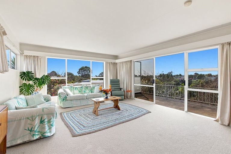 Photo of property in 7 Montana Place, Merrilands, New Plymouth, 4312