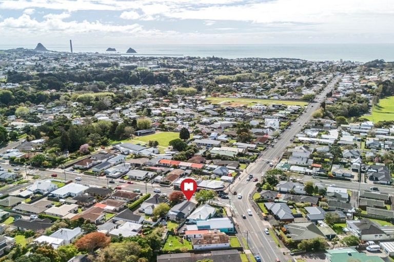 Photo of property in 5 Huatoki Street, Vogeltown, New Plymouth, 4310