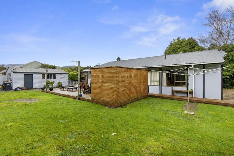 Photo of property in 39b Gemstone Drive, Birchville, Upper Hutt, 5018