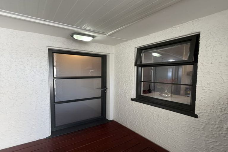 Photo of property in 47 Grove Road, Papakura, 2110