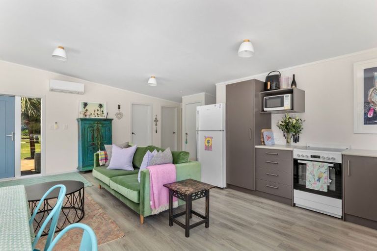 Photo of property in 56 Pinedale Crescent, Riversdale Beach, Masterton, 5872