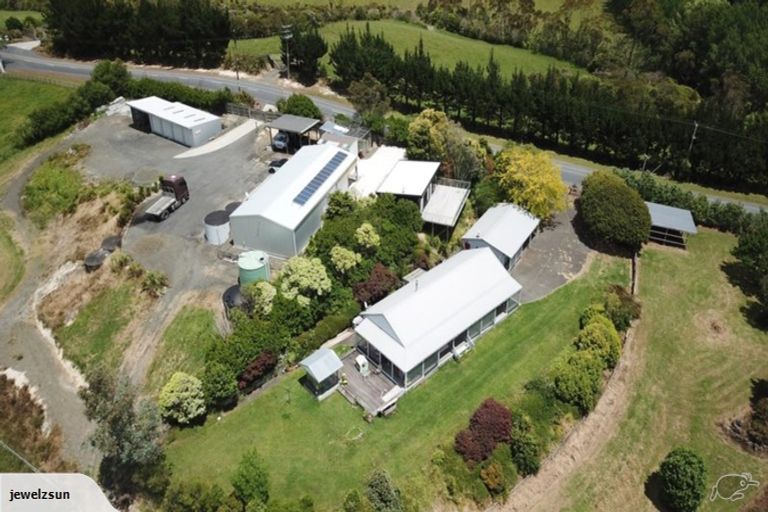 Photo of property in 25 Hull Road, Waitoki, Kaukapakapa, 0871
