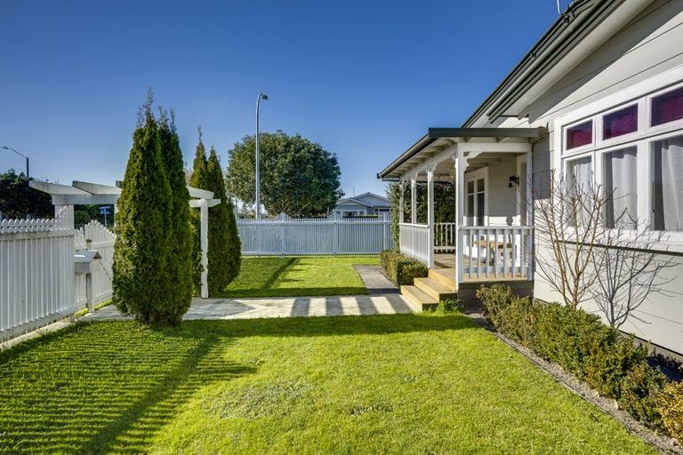 Photo of property in 1213 Caroline Road, Mayfair, Hastings, 4122