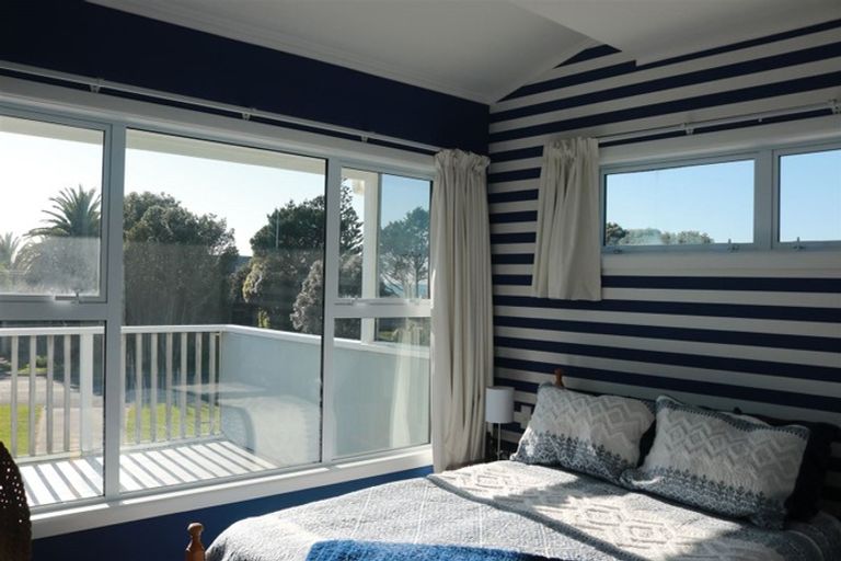 Photo of property in 102 Blue Pacific Parade, Riversdale Beach, Masterton, 5872